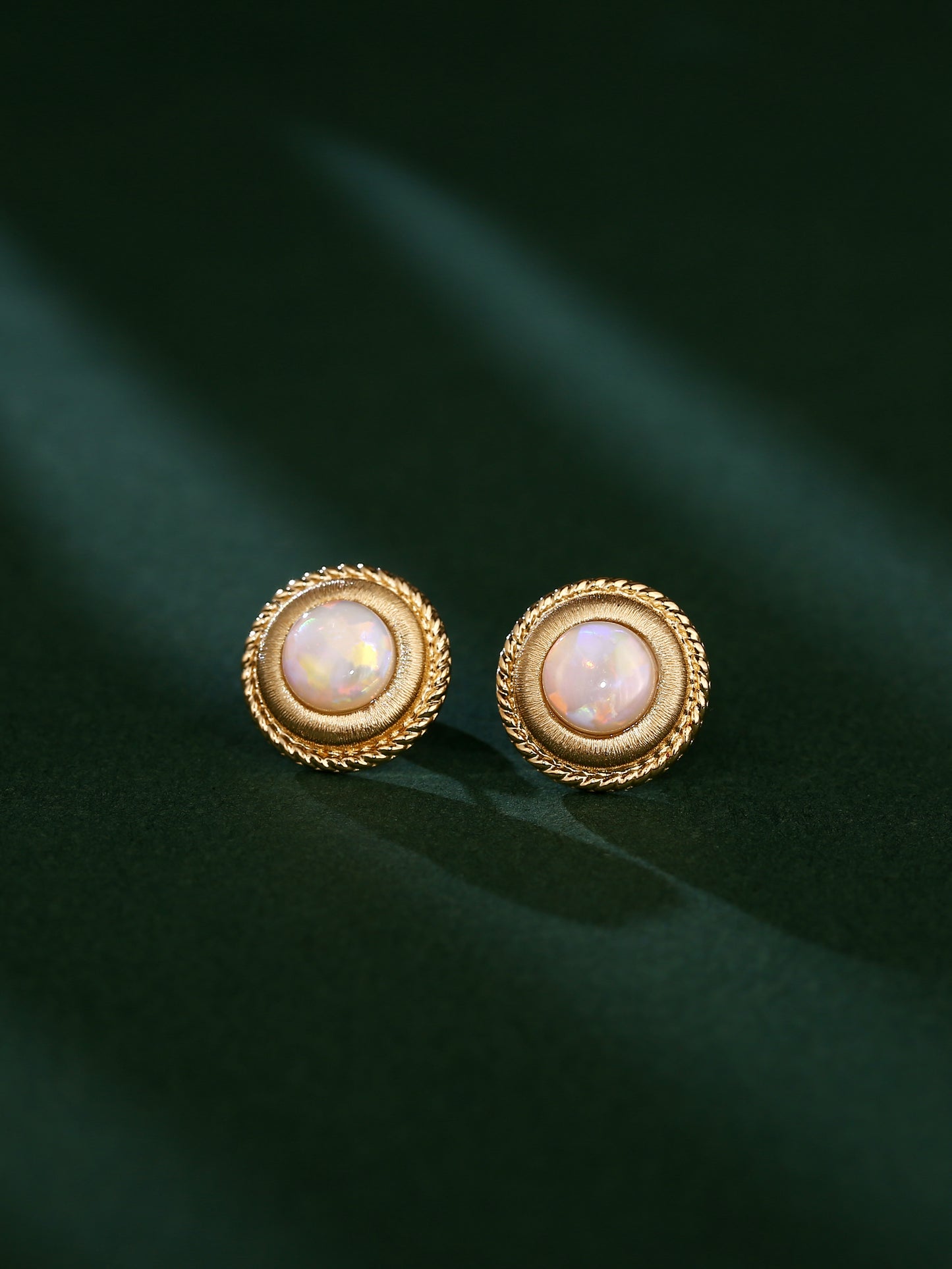 Rigato Texture Opal Ear Stud