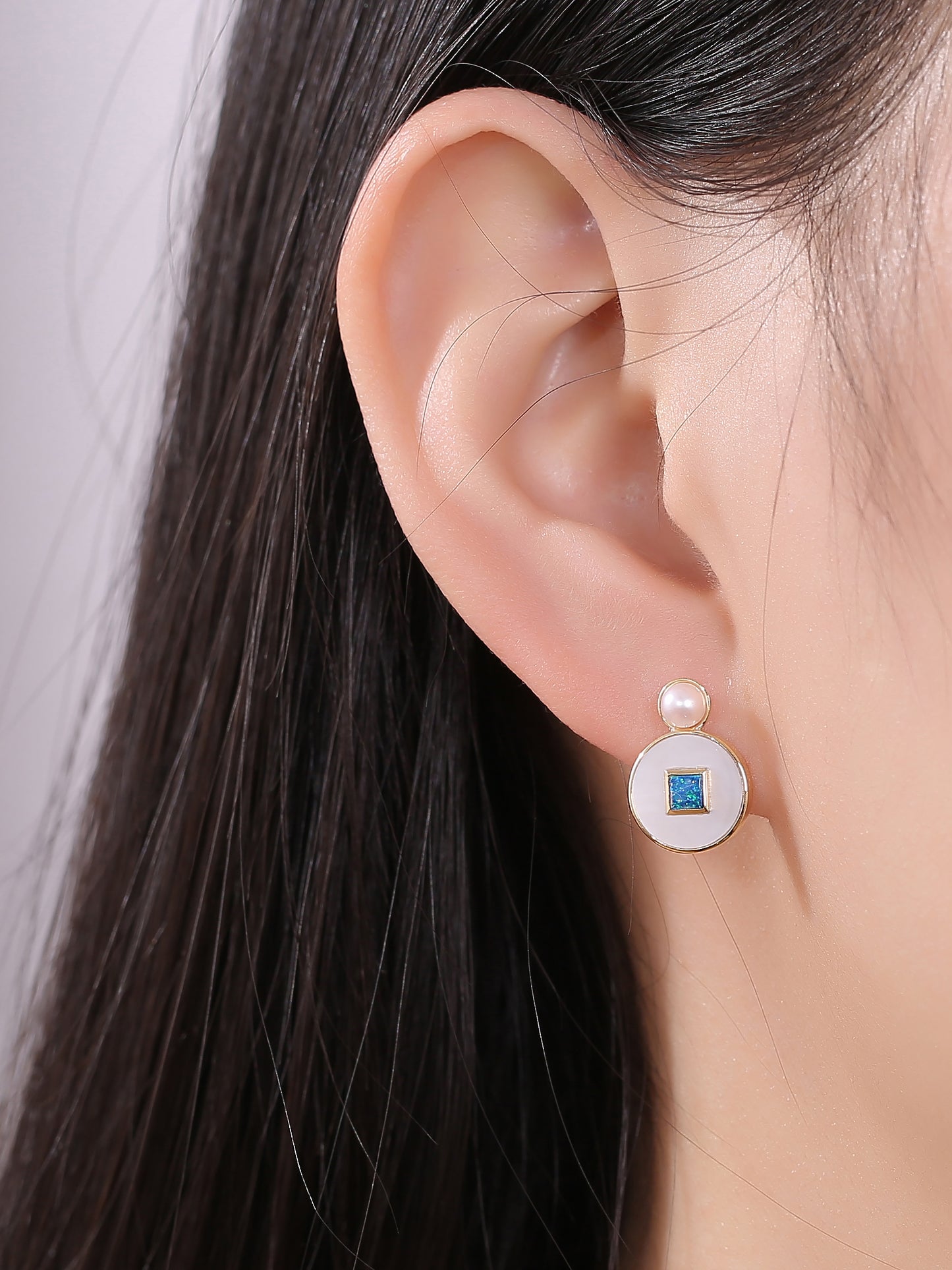 Tong Qian Earrings in 18K Gold with natural opal and mother of pearl